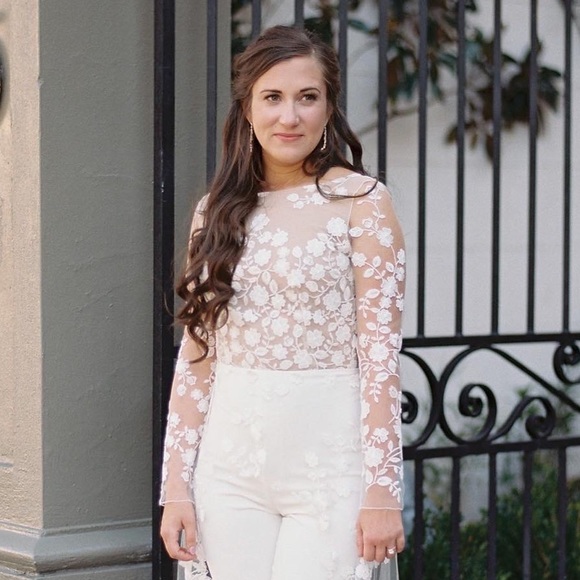 Meet your Posher, Alison - Picture 1 of 1